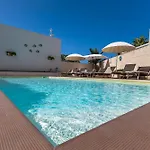 Heraia Con Piscina * 마리나디라구사