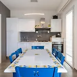 Heraia Con Piscina 빌라 마리나디라구사