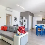 빌라 Heraia Con Piscina 마리나디라구사