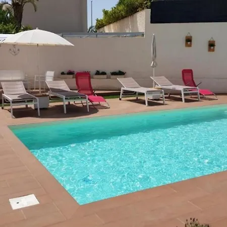 Heraia Con Piscina Villa Marina di Ragusa